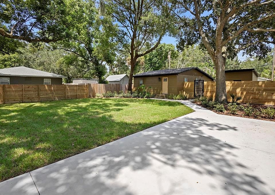 1st image of 2805 S PARK AVENUE