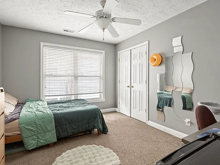 2020.5 Ruckle St — Photo 14