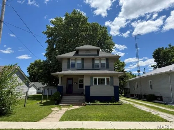 810 S State St, Litchfield, IL 62056