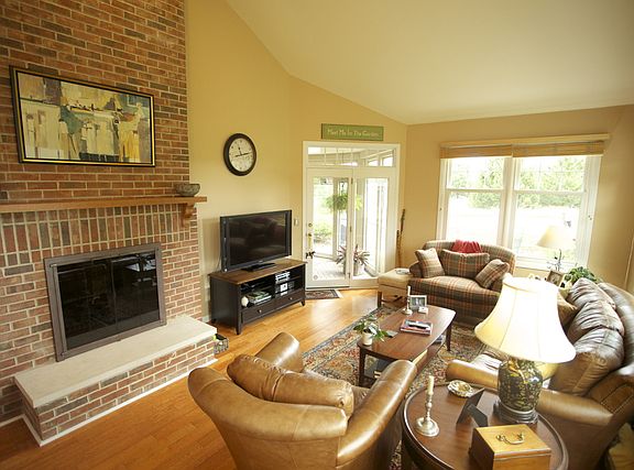 5th image of 21914 W Vernon Ridge Dr