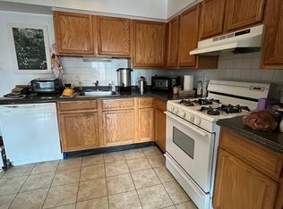 1825 Fitzwater St #3, Philadelphia, PA 19146