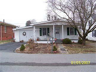 1st image of 208 Russell Ave