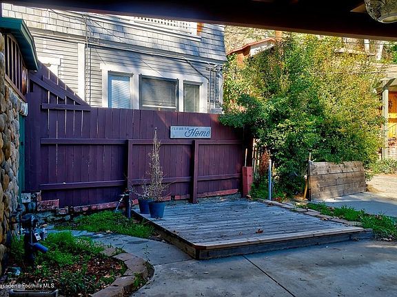 5th image of 741 Brookside Ln
