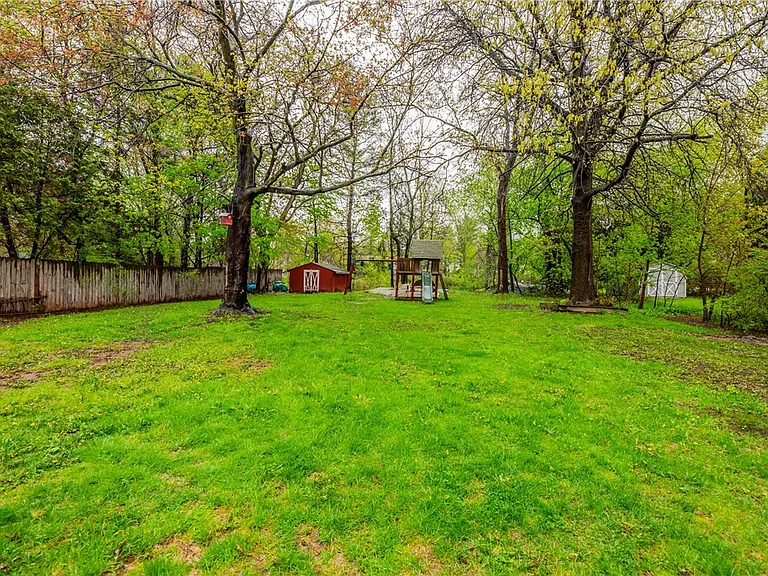 132 Kirk Rd — Photo 23