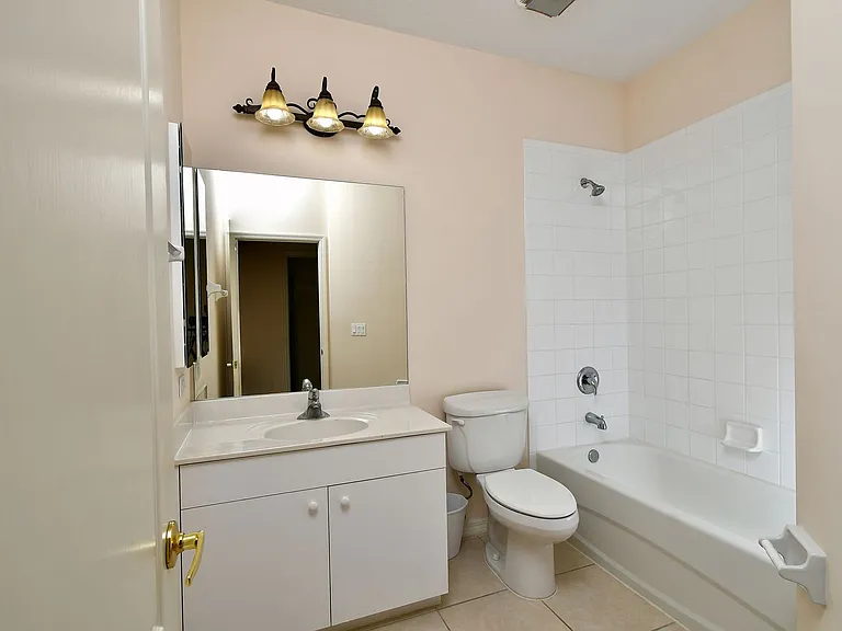 4808 Fairloop Run — Photo 12