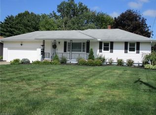 933 Dodge Dr, Amherst, OH 44001