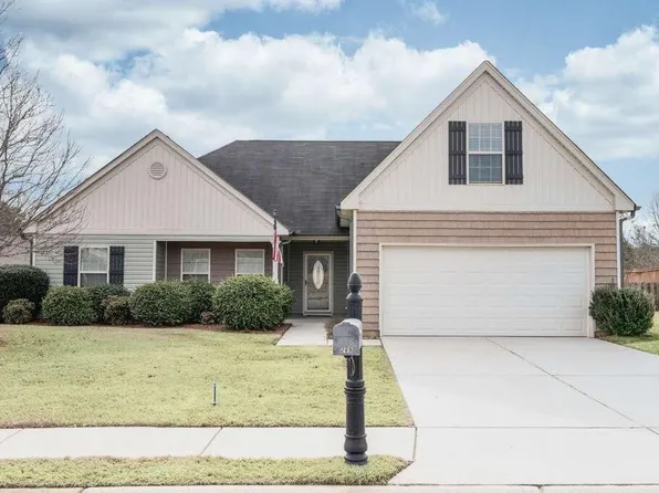 269 Stillwood Dr, Winder, GA 30680