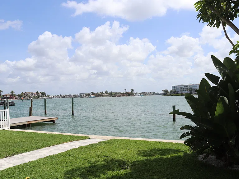 8635 Boca Ciega Dr — Photo 8
