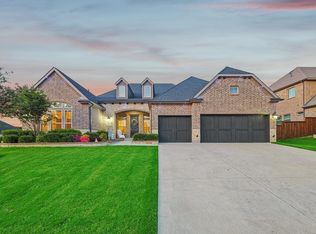 1012 Spring Mill Trl, Roanoke, TX 76262