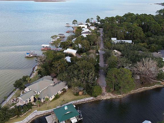 3rd image of LOT 10 Bay Circle Dr