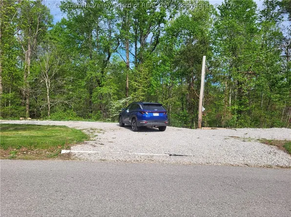 3450 Stone Lick Rd, Kenna, WV 25248