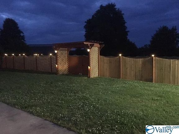 4th image of 87 Magnolia Ln