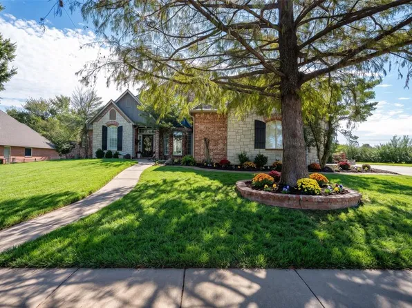 212 Hollowdale Cir, Edmond, OK 73003