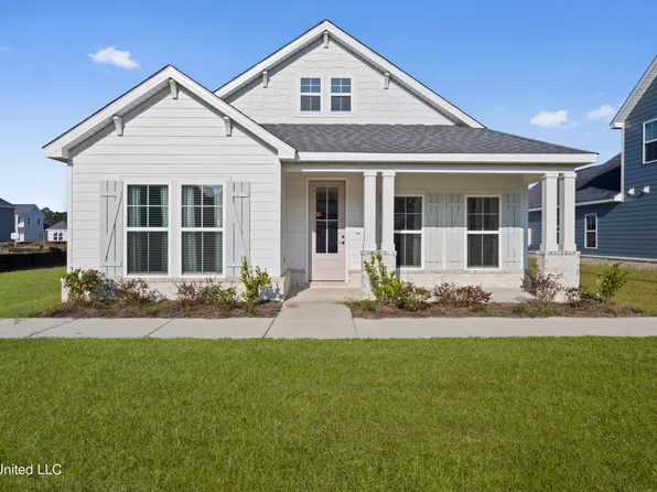 310 Glenrose Ave, Ocean Springs, MS 39564