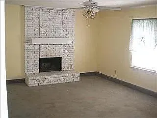 Building Photo - 1401 Panola Dr