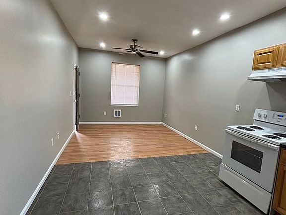 2nd image of 3557 Jasper St Floor 1
