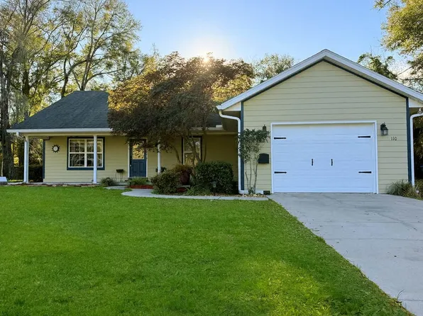 110 Hillcrest Cir NE, Branford, FL 32008