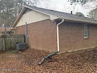3rd image of 117 Shenandoah Rd N