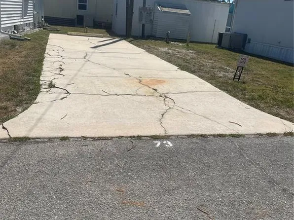 73 Main St, Palmetto, FL 34221