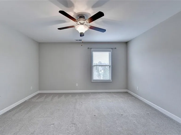 5525 Nesmith Ct — Photo 29