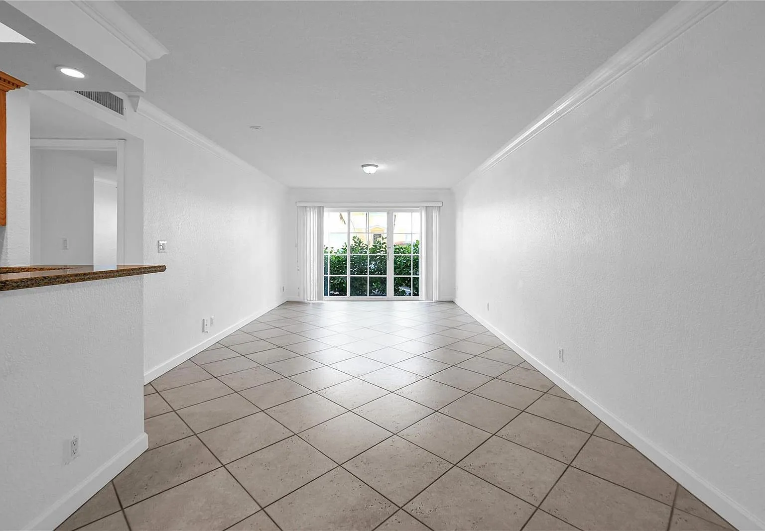 1501 E Broward Blvd — Photo 3