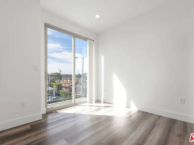 6006 N Klump Ave #1 — Photo 25