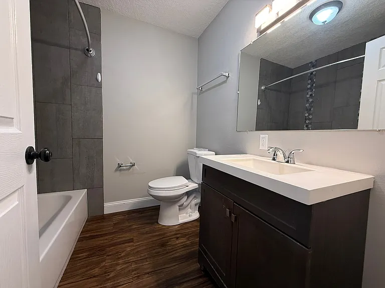 329 Albert St #8 — Photo 9