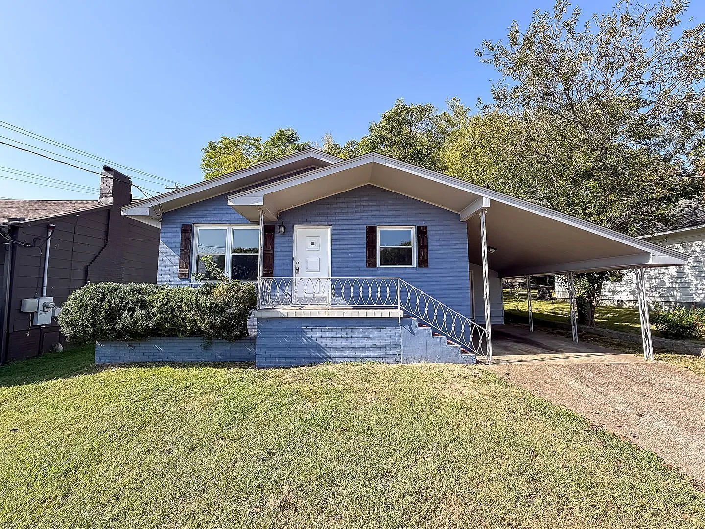 3 bed, 2.0 bath, 1776 sqft, $1,750 — Photo 1