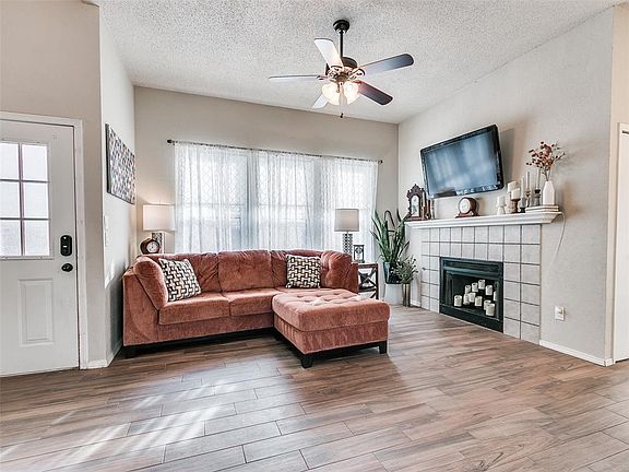 5th image of 9736 Mayview Ct