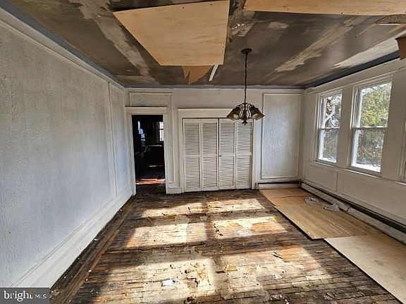 5th image of 1515 W Duncannon Ave