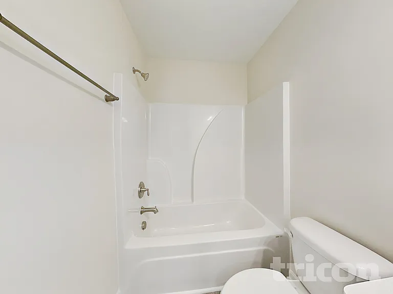 116 Greenhouse St — Photo 11
