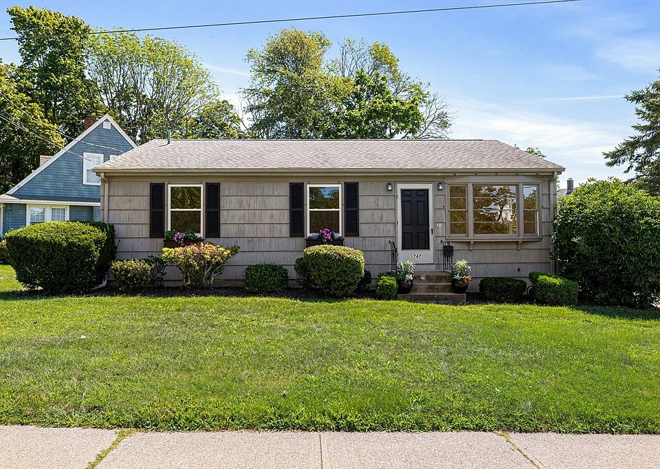1st image of 1747 Highland Ave