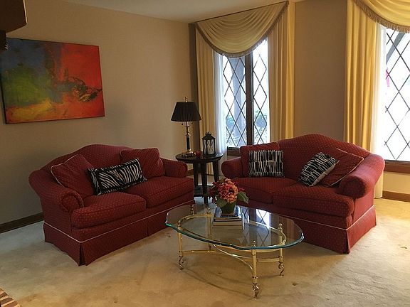 4th image of 177 Scenic Woods Ct