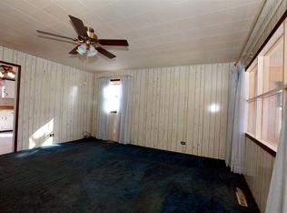 2415 Western Ave, Waukegan, IL 60087