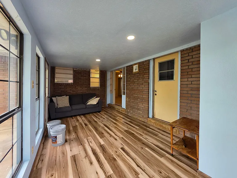 1 Red Oak Rd — Photo 17