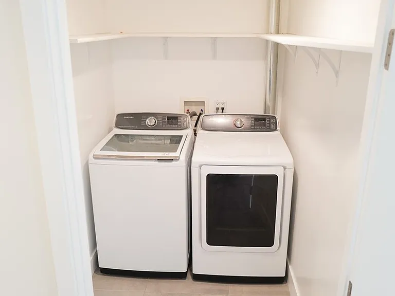 1101 S Harvard Blvd #506 — Photo 15