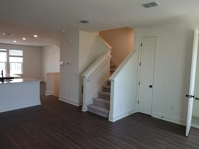 15250 Groveside Rd — Photo 8