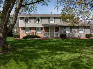 1110 Sand Run Rd, Akron, OH 44313