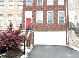 42751 Falls View Sq, Leesburg, VA 20176