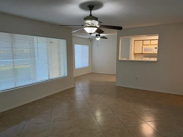 2 bed, 2.0 bath, 1256 sqft, $2,200 — Photo 2