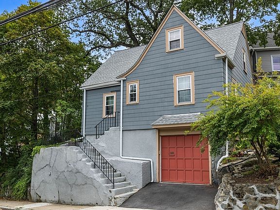 2nd image of 28 Murray Hill Rd