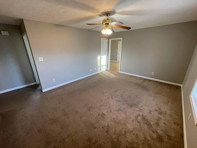 100 Brandi Ct — Photo 7