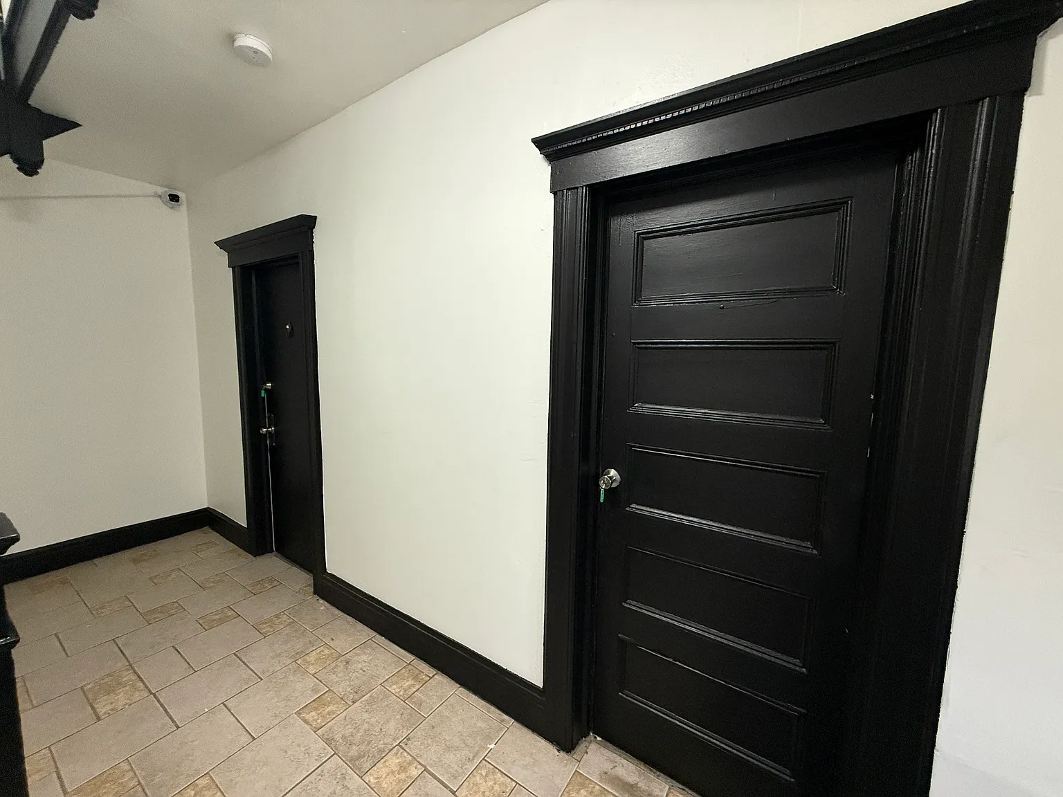 3 bed, 3049 sqft, $2,450 — Photo 4