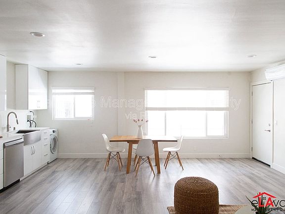 5th image of 7006 Lanewood Ave #7