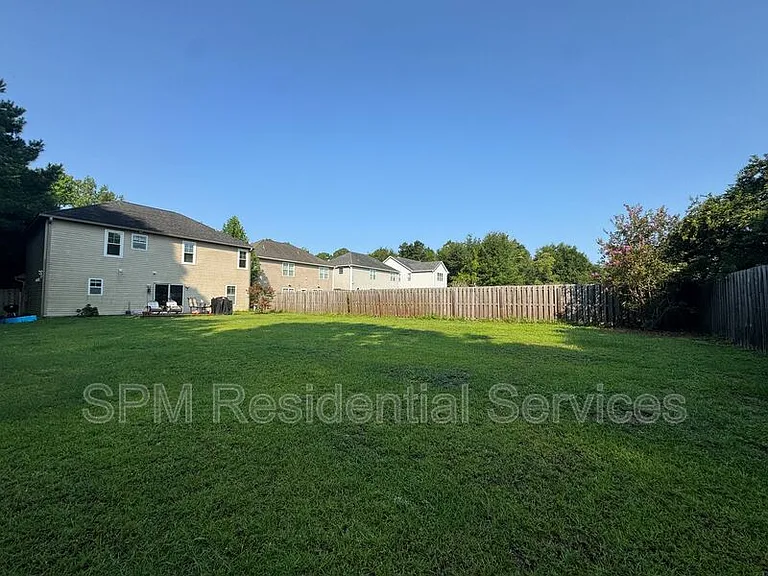 437 Lady Bug Ln — Photo 25