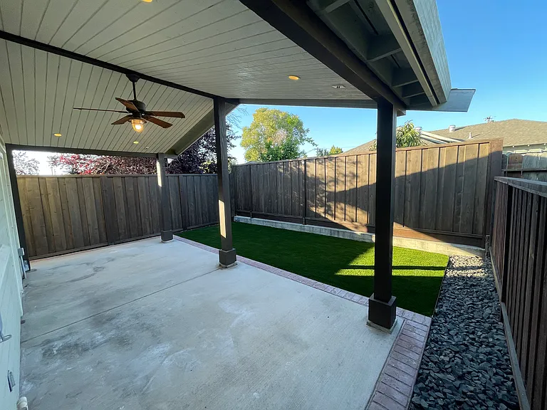 114 Gleason Ave — Photo 15