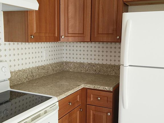 3rd image of 24303 La Glorita Cir
