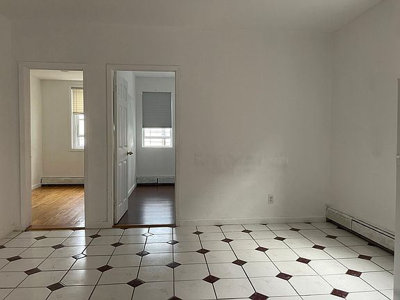 2nd image of 11217 15th Ave #2