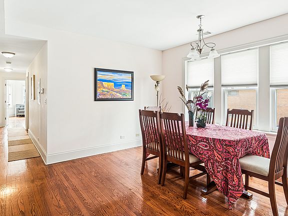 5th image of 2656 W Lunt Ave APT 1
