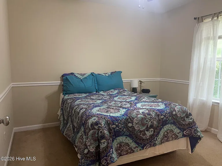 950 Arbor Springs Cir — Photo 17